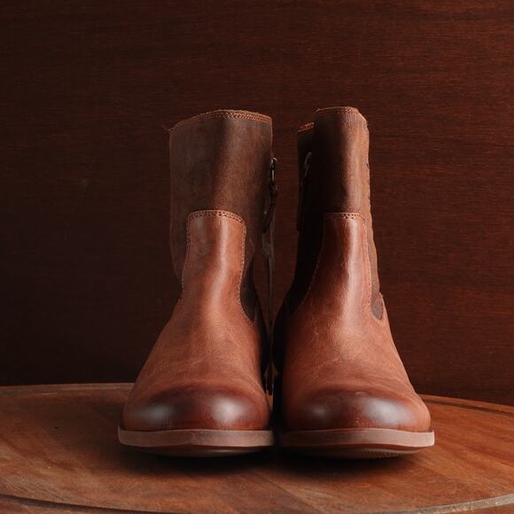 OluKai Boots WMS SZ 7 Brown Kaupili Short Leather Zip Ankle Southwest Casual NWT - Picture 3 of 16